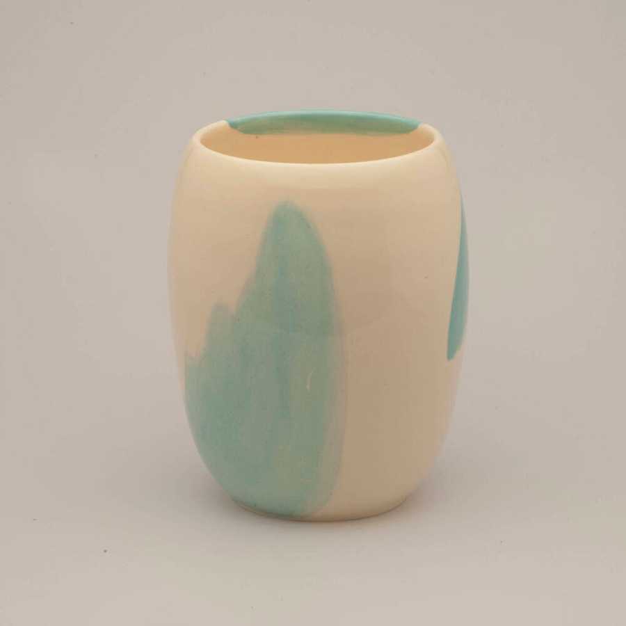 functional/vases/012-brushplay/2 - image - 1